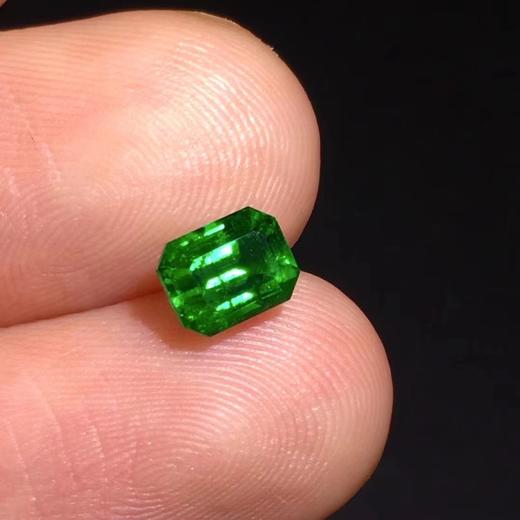 0.87ct 祖母绿裸石 商品图2