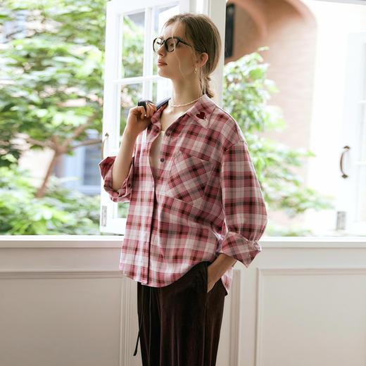 
OLrain欧芮儿法式格子长袖休闲衬衫女秋2024新款减龄宽松格纹衬衣 商品图3