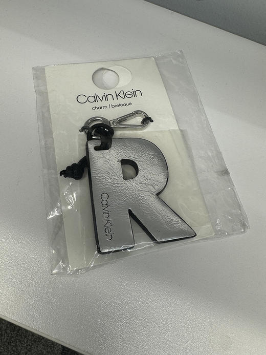 Calvin Klein/CK 多色字母标钥匙扣配饰背包挂件挂饰 商品图4