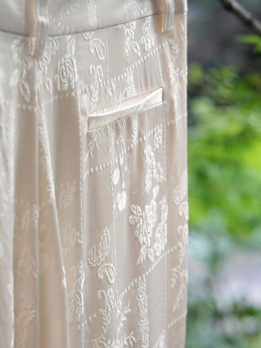 盛唐牡丹 |珍珠白Paisley纹冠乐绉女裤 商品图5