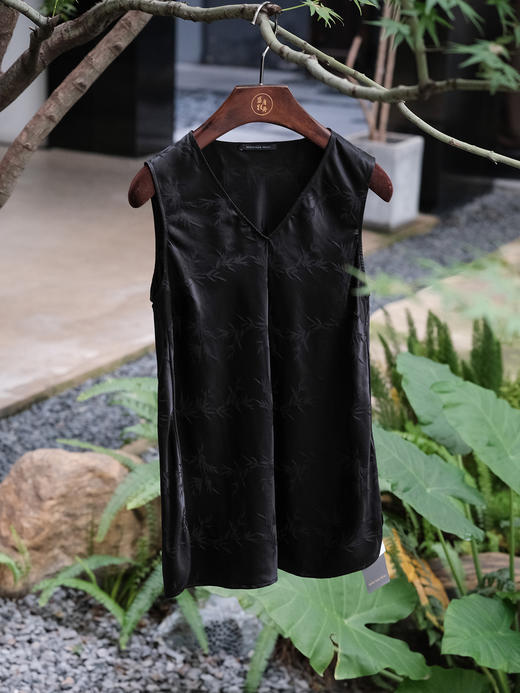 盛唐牡丹 |黑色文竹真丝提花背心 商品图3