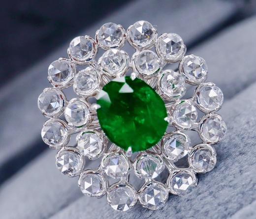 1.35ct 祖母绿戒指 商品图0