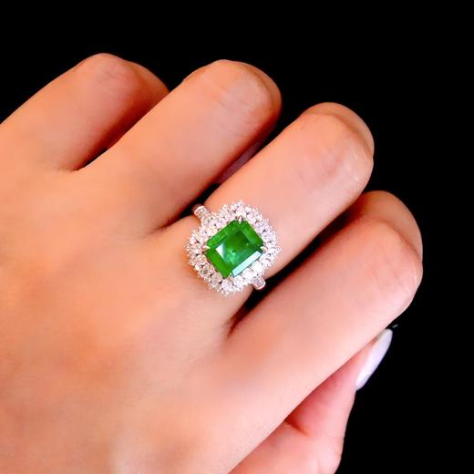3.10ct 祖母绿戒指 商品图4