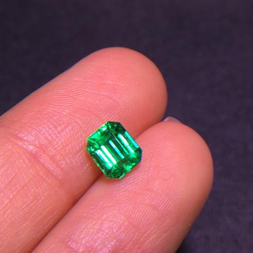 1.02ct 祖母绿裸石 商品图4