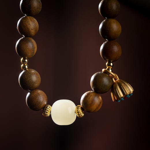 【经典】岸纾 天然绿檀木莲蓬和田玉精品手串8mm 商品图5