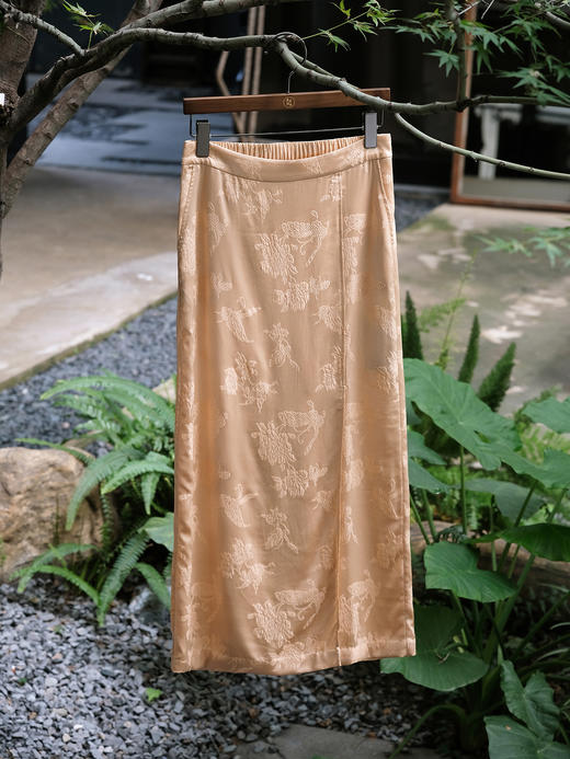 盛唐牡丹 |香槟色蝶恋花冠乐绉松紧腰半裙 商品图8