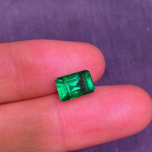2.6ct 祖母绿裸石 商品图0