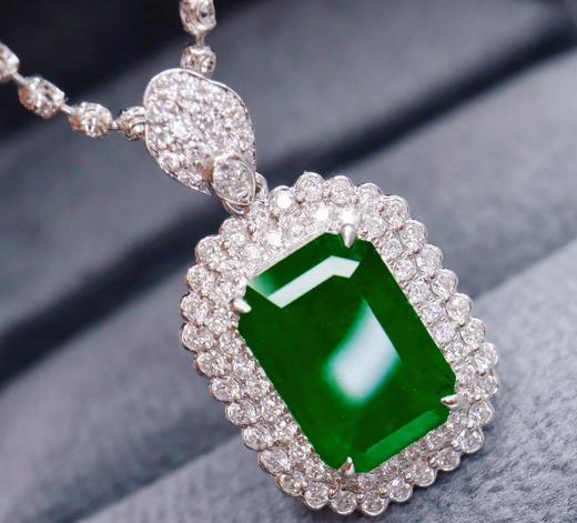 3.3ct 祖母绿吊坠 商品图0