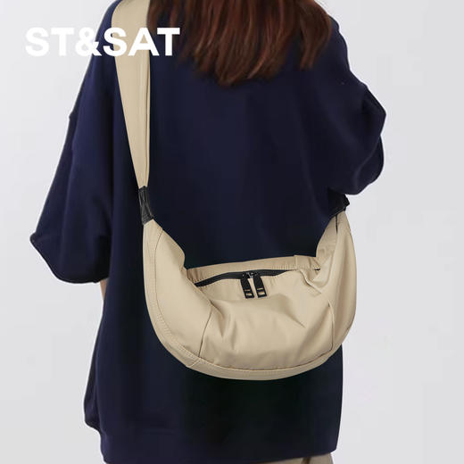 星期六日常休闲斜跨月牙包SSC522A006 商品图1