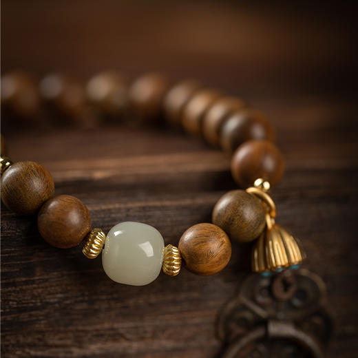 【经典】岸纾 天然绿檀木莲蓬和田玉精品手串8mm 商品图1
