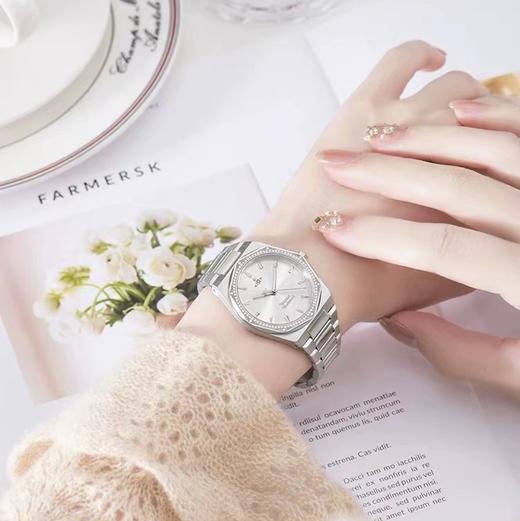 心选丨vivienne westwood薇薇安 西太后手表女新款小盘钢带时尚女款腕表 商品图9