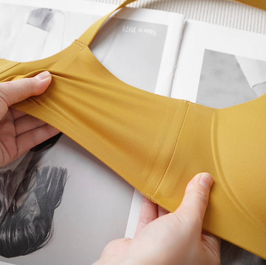【99号】女士果冻条3D立体Bra聚拢无痕内衣软支撑无钢圈轻型文胸 商品图6