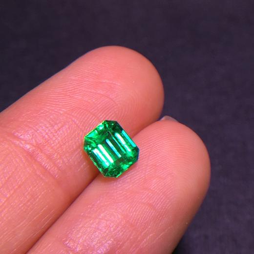 1.02ct 祖母绿裸石 商品图5