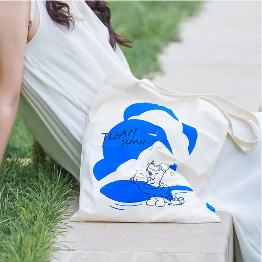 团团手绘风便携帆布包 商品图2