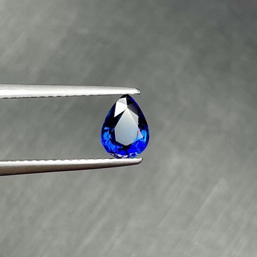 0.93ct 蓝宝石裸石 商品图1
