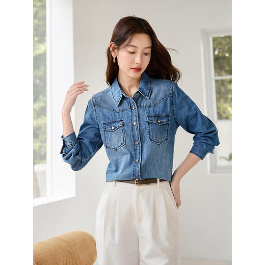【年终特卖】熙世界复古休闲风牛仔衬衫2025秋装新款设计感时尚洋气翻领上衣 商品图1