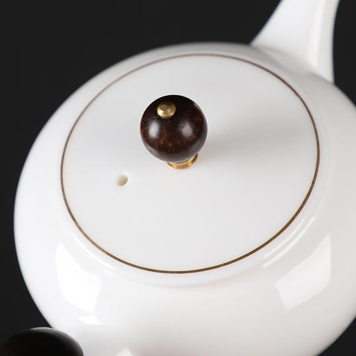 惟珍壹品-福临门金边一壶三杯套组（皮盒款） 商品图4