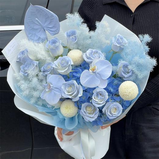 仲夏星云--蓝绣球玫瑰混搭蓝色系花束 商品图1