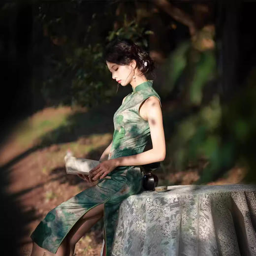 夏款仿醋酸绿色荷花开衩旗袍SJT678 商品图1