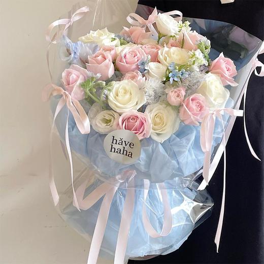 蝴蝶结圆形花束--圆形粉色系花束 商品图0