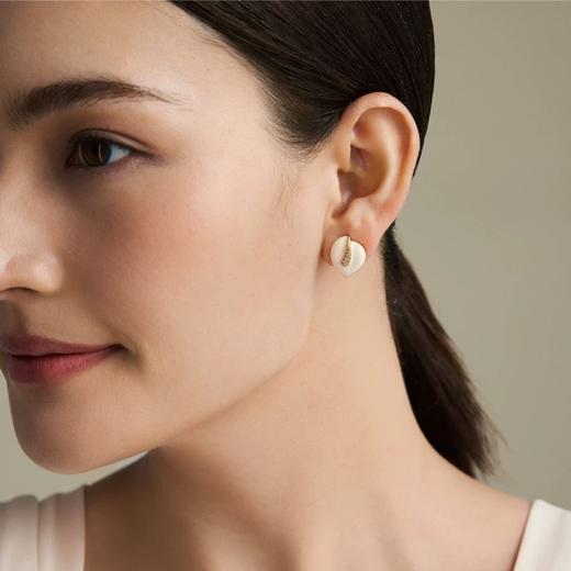 2楼Fellala/翡拉拉新品「马蹄莲」百搭小耳钉清雅华丽温柔 款号924409101 吊牌价569 现价529 商品图2