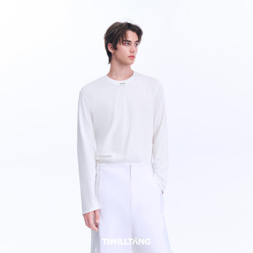 TIWILLTANG启世录“黯静澈欤”基础升级长袖上衣宽松打底T恤薄款 商品图1