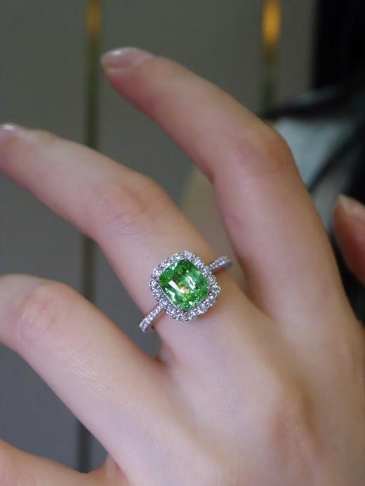 2.06ct 沙弗莱戒指 商品图5