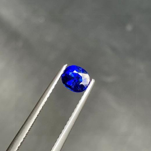 0.78ct 蓝宝石裸石 商品图4