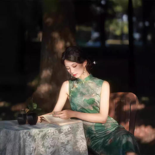 夏款仿醋酸绿色荷花开衩旗袍SJT678 商品图2