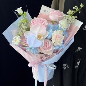 云端漫步--粉玫瑰混搭花束