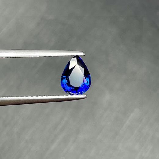 0.93ct 蓝宝石裸石 商品图5