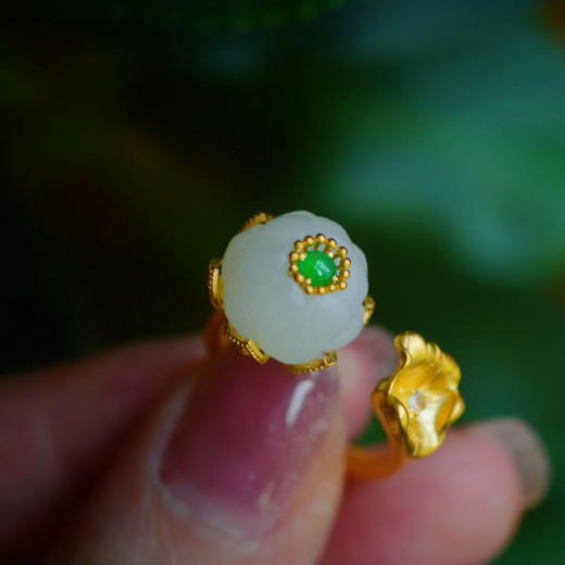 龢盒原创 夏初长，清风荷韵 和田白玉荷花开口戒指 商品图2