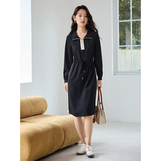 【年终特卖】熙世界休闲POLO领连衣裙2025秋季新款宽松时尚撞色拉链卫衣裙 商品图4
