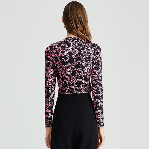 EITIE爱特爱秋季新款修身显瘦百搭印花小上衣7513215 商品图4