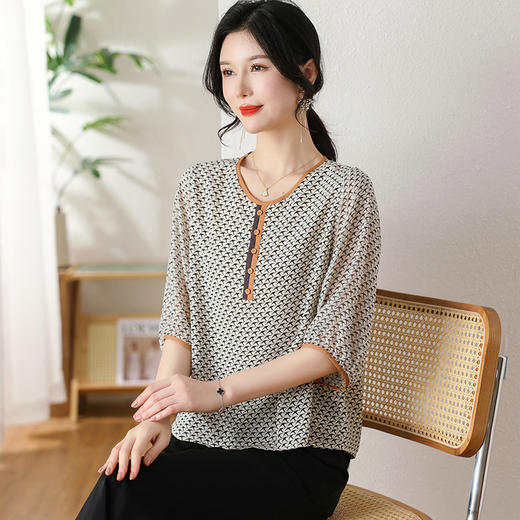 QY8-1001 妈妈夏装七分袖上衣洋气纯色中袖小衫50岁中老 年女衬衫 商品图2