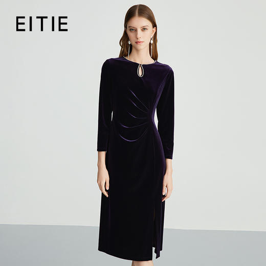 EITIE爱特爱优雅气质钻饰褶皱收腰开叉紫色丝绒连衣裙秋新款C2407404 商品图0