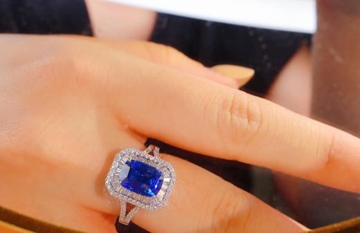 2.8ct 蓝宝石戒指 商品图3