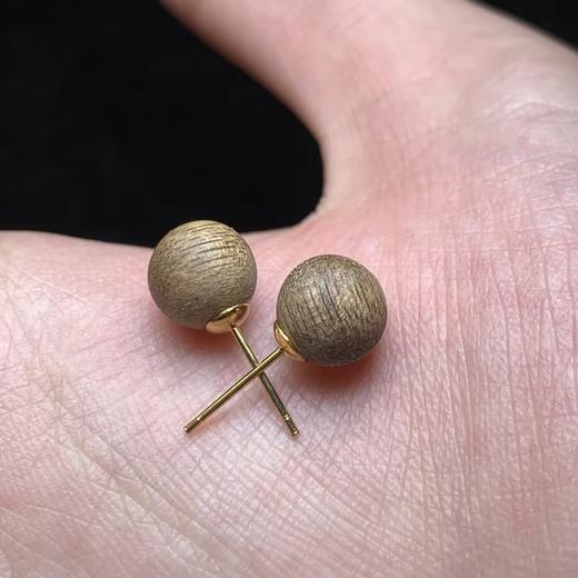 沉香耳钉 商品图0