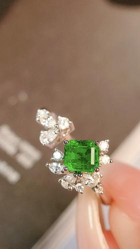 0.52ct 祖母绿戒指