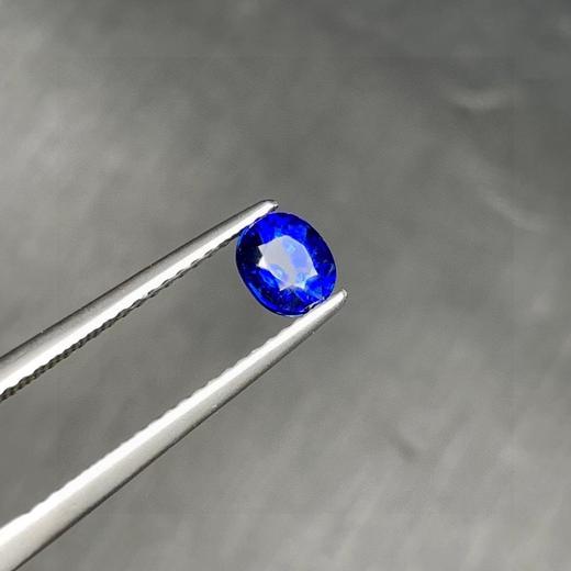 0.78ct 蓝宝石裸石 商品图3