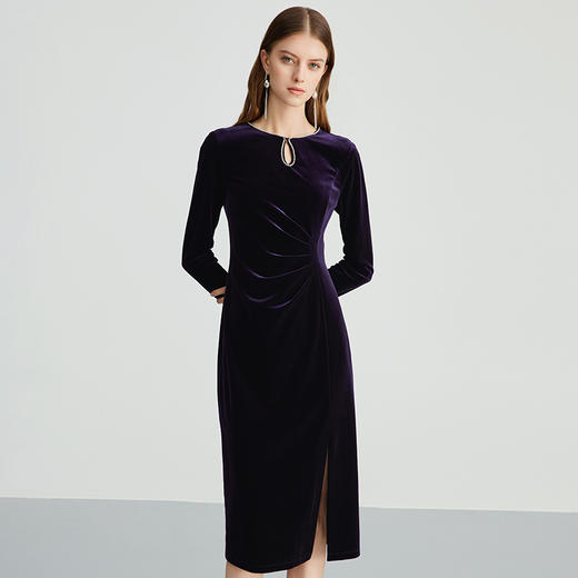 EITIE爱特爱优雅气质钻饰褶皱收腰开叉紫色丝绒连衣裙秋新款C2407404 商品图2