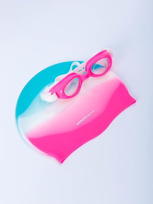 【MINISO名创优品泳镜】 ✅ 小框泳镜设计，流线型轮廓，专为亚洲人设计💰  商品图1