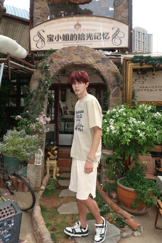 W426012097字母涂鸦短袖T恤 商品图7