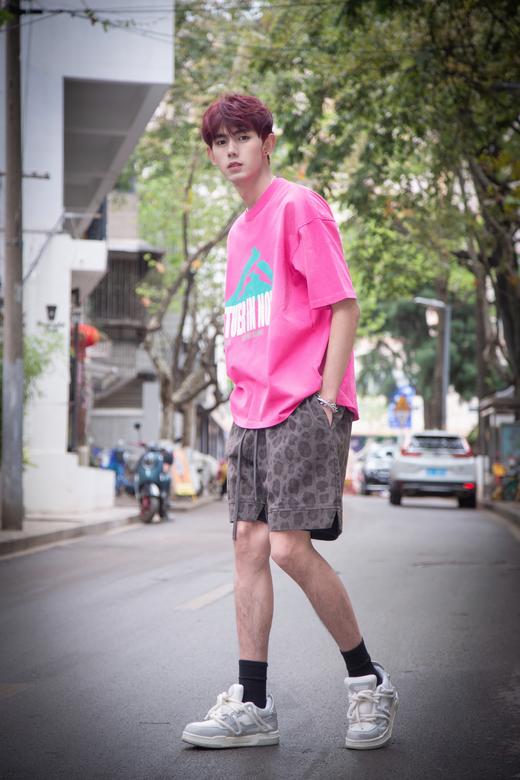 W422512006字母短袖T恤 商品图4