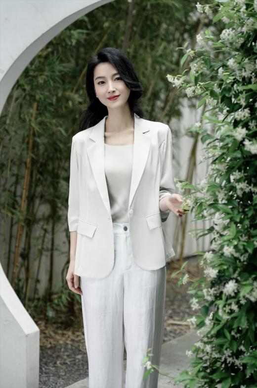 逸红颜明月优选 # 『亲氧』19姆米弹力双乔缎桑蚕丝夏季凉爽真丝西装外套，夏季职场通勤必备 商品图2