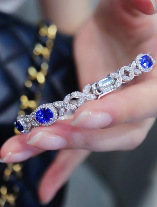 10.25ct 18.12g 蓝宝石手链 商品图8