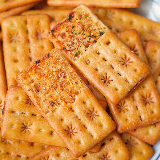 香菜牛肉馅饼干！芝士培根馅饼干！直接上头！咸香系饼干巨巨巨好吃！双层薄脆！居然有肉松夹心！酥脆停不下来！ 商品图7