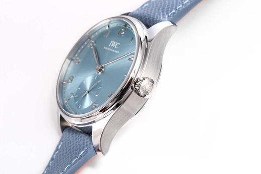 【NOOB Maker Factory】市场蕞高版本 万国IWC葡萄牙自动小三针系列腕表！意大利纯手工牛皮‼️
1⃣️表径40.4毫米，搭配正品一致的，机芯采用进口定制机82200自动机械 商品图5