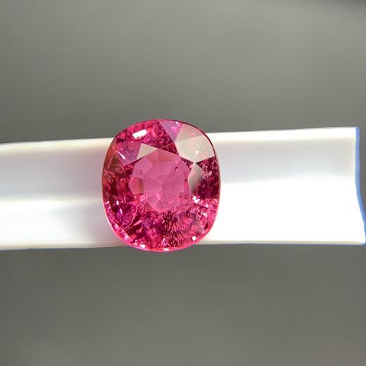 2.1ct 尖晶石裸石 商品图5