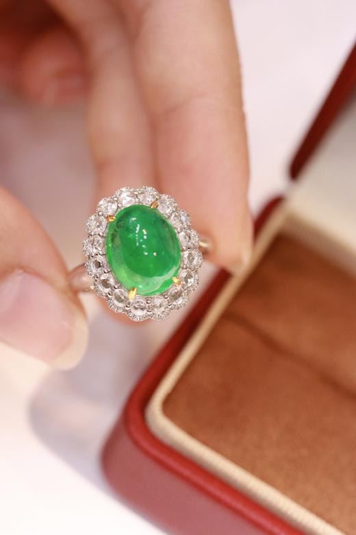 4.99ct 祖母绿戒指 商品图3